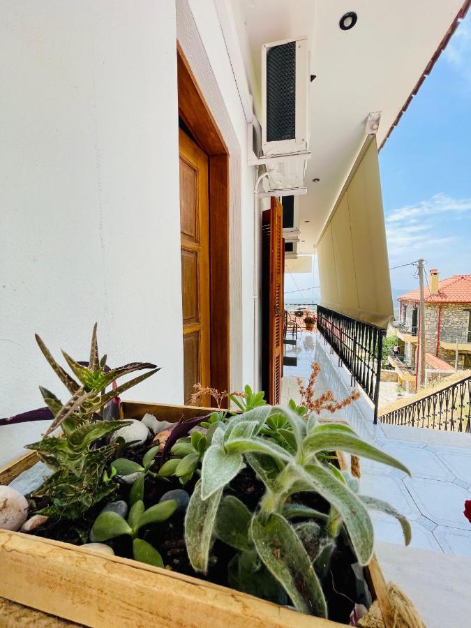 Guesthouse Lykourgos Mavrommation ภายนอก รูปภาพ