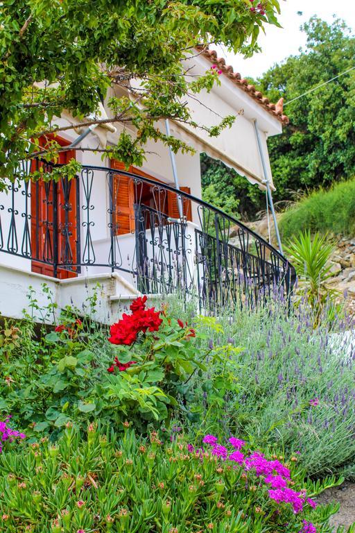 Guesthouse Lykourgos Mavrommation ภายนอก รูปภาพ